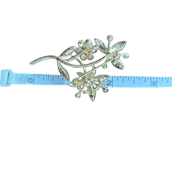 Floral Brooch with Crystals - Picture 3 of 3
